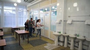 Дежурство по столовой в детском лагере ВДЦ "Орлёнок"