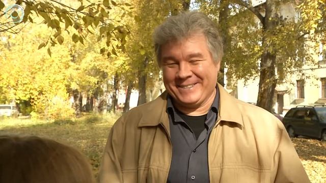 Новосибирский писатель получил "тройку" за школьное сочинение по собственному рассказу смотреть онлайн