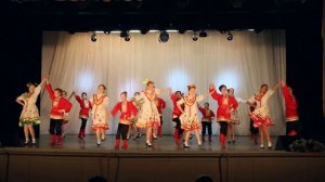 Русский танец "Крендедюлина".