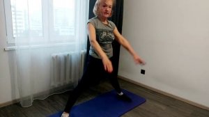 Растяжка для женского здоровья - как сесть на продольный шпагат: Упражнения  для женщин после 50