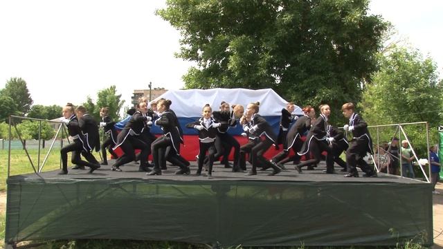 Образцовый танцевальный коллектив MAD DANCE