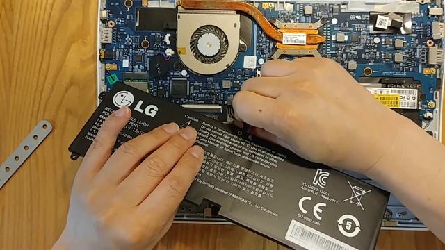 LG그램 노트북13Z94 호환 배터리(LBG722VH) 교체 смотреть онлайн