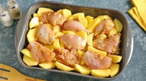 Картошка с курицей в молоке в духовке