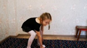 Гимнастика с Лизаветкой-Конфеткой Шпагат Мостик Разминка