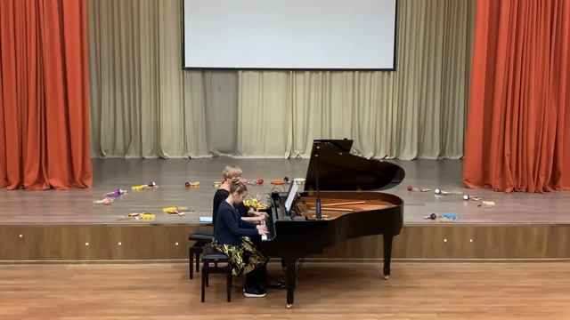 Е.Киянов «Весёлая полька», исп. Кубасова София смотреть онлайн