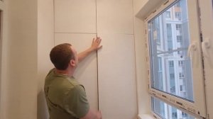 Распашной шкаф на балкон или лоджию без ручек