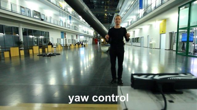 Microsoft Kinect v2 controlled Parrot AR.Drone 2.0 using Parroteer смотреть онлайн