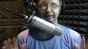 всем привет меня зовут саша я диктор канала мастерская настроения (лицо и голос диктора)  ОРИГИНАЛ