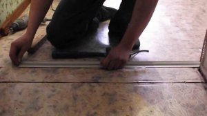 Пример монтажа порога с скрытым креплением