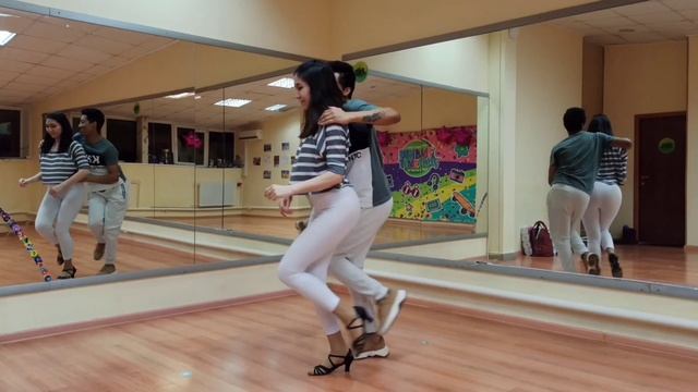 Love NWANTITI Kizomba MiniCoreo by Tato y Alfiya en Bk Studio смотреть онлайн