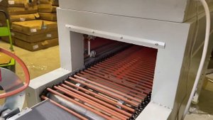 УПАКОВКА ТОВАРОВ В ТЕРМОУСАДОЧНУЮ ПЛЕНКУ. ТЕРМОУСАДОЧНЫЙ АППАРАТ.