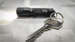 SKILHUNT E3A Фонарик  наключный с AliExpress.