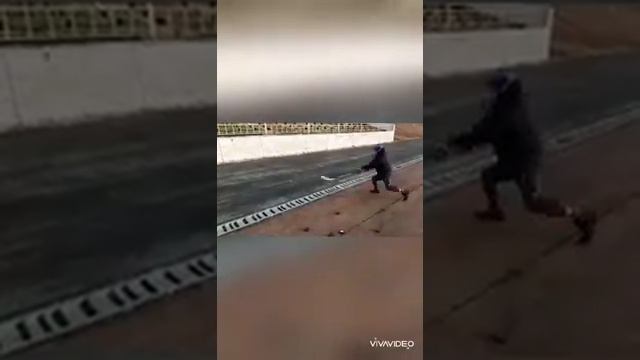 Мы бежали 3 км.Я пробежал за 15:15 смотреть онлайн