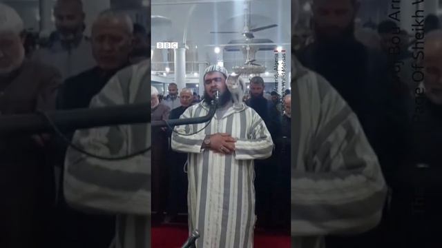 Paka amrukia imamu anayeongoza sala wakati wa ibada ya Ramadhan Algeria