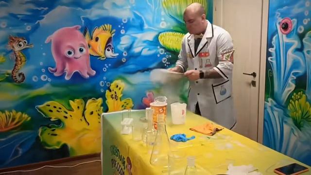 Крио шоу и крио мороженое от Чокнутого Профессора Смайла