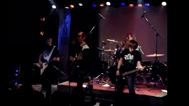 200 по встречной - интервью для программы Дневник Эмокорщика (Дан, Женя из группы ПЛЯЖ) смотреть онлайн