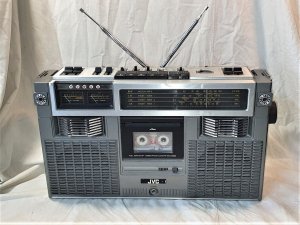 Vintage 1979 годв  Boombox Ghettoblaster Jvc Rc-727S Radio Cassette Recorder - Japan.