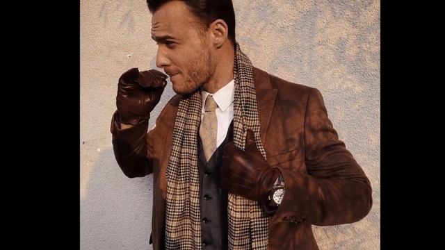 Hande walked on the street with the flowers Kerem gave as a gift! смотреть онлайн