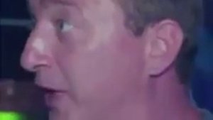 Водитель троллейбуса в ночном клубе