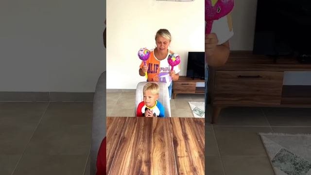 Налево или направо?Ему не пришлось отказываться от арбуза? #shorts Лучшее видео от Многодетки (1)