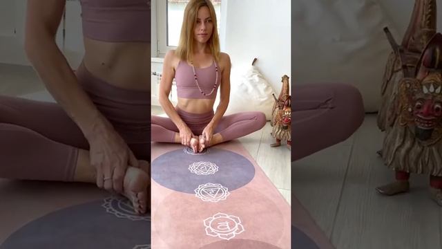 Дизайнерский коврик для йоги CHAKRAS