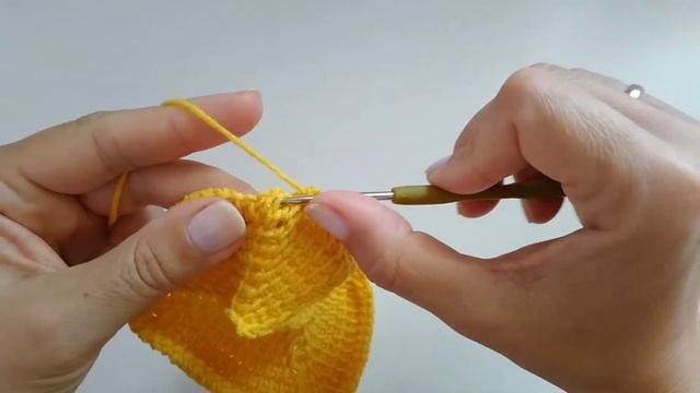 Фрак для зайчика крючком. Мастер класс.