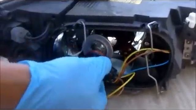 Volvo S40 V50 headlight low beam replacement смотреть онлайн