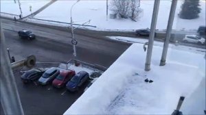 Ремонт стеклянных ограждений  Замена стекол триплекс в ограждении на крыше ТЦ