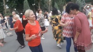 Недолюбила я в тот короткий вечер!!!??Танцы в парке Горького!!!?? Харьков 2021