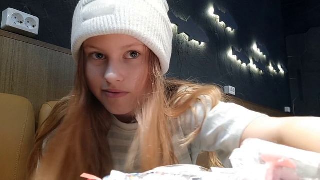 покупаю подарок подруге на день рождения ?