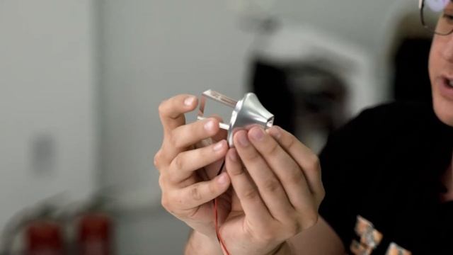 Как работает диодный лазер? Строение и обзор манипулы аппарата для эпиляции