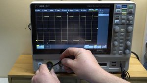 Siglent SDS2104X HD Unboxing and First Look