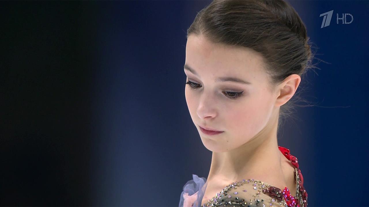 На чемпионате Европы по фигурному катанию в борьбу вступают девушки