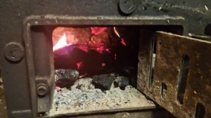 Резервное отопление на даче уголь или дрова...