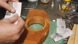 Часы Владимир с секундной стрелкой и календарем. Обзор и небольшая реставрация по корпусу.