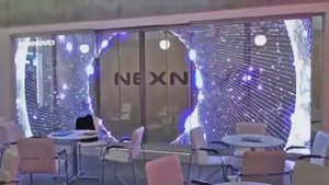 Пример применения пленки обратной проекции в видео витринах _ краска обратной проекции