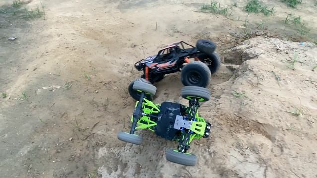 Wltoys 12427 vs RC Bigfoot Rock Crawler | Wltoys RC Buggy | Wltoys 12427