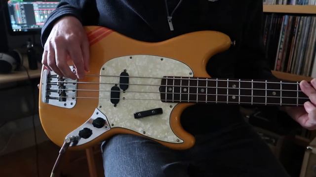 1969 Fender Mustang Bass demo смотреть онлайн