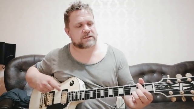 Как не звучать по дворовому)) [Гитарные Секретики] смотреть онлайн