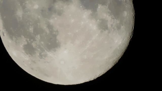 Nikon P600 60x zoom. The Moon.... смотреть онлайн