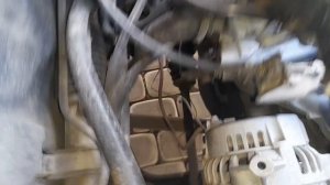 Вот где на двигателе соединяется шланг от  расширительного бачка.Опель Вектра а 1.6