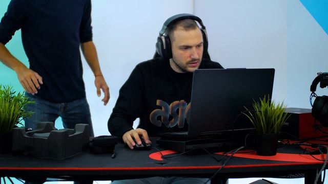 ОтварянеТО | Слушалки с УНИКАЛЕН МИКРОФОН от АSUS ROG смотреть онлайн