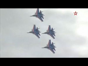 «Стрижи», «Русские витязи» и другие в финальном показе форума «Армия-2019»