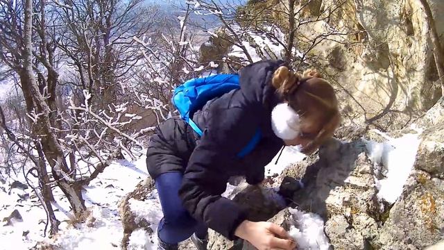 Восхождение на Бештау в зимний период в преддверии Старого Нового годаБештау Зимой_1080p.mp4