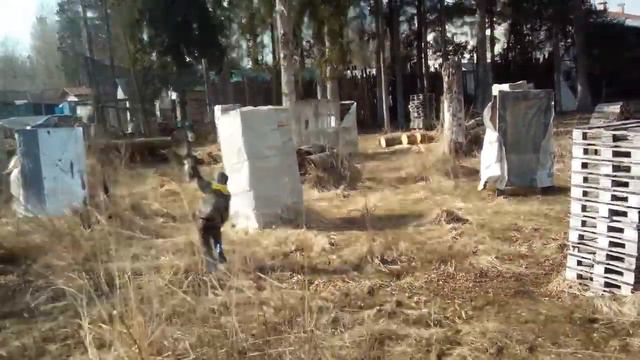 Пейнтбол. Игра на лесной площадке. Клуб "Черная Метка" смотреть онлайн