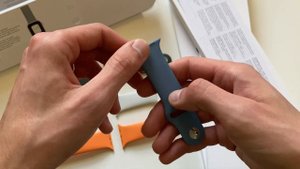Скрытый серийный номер в ремешке Apple Watch Sport Band