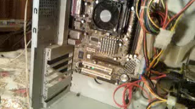 Испытание входа USB c помощью пьезозажигалок смотреть онлайн