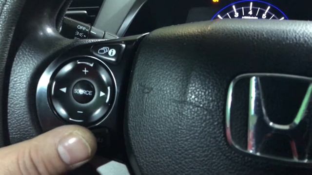 Honda Civic установка камеры заднего хода (вида) и магнитолы, плюс адаптация кнопок на руле смотреть онлайн