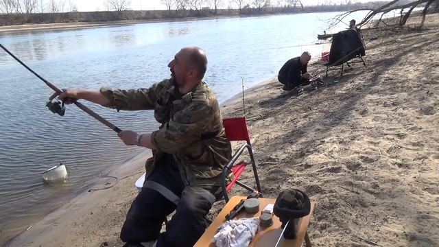 Рыбалка. Трое суток на реке с Леопольдом и Больничкой. Самоизолировались от всех на М-Р. Судак. Щук смотреть онлайн