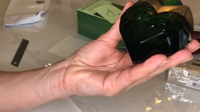 Распаковка Новые ароматы для осени Бесподобная Aura Mugler This is Her Zadig & Voltaire смотреть онлайн